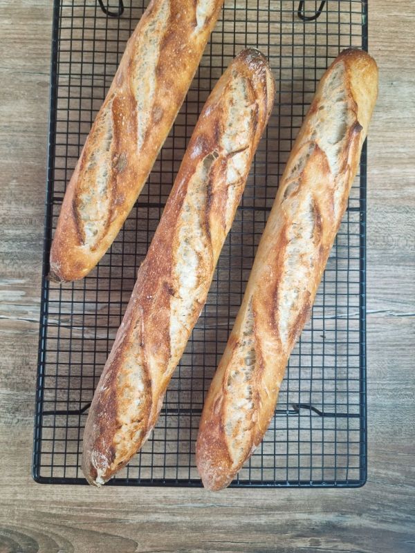 Des baguettes au levain.