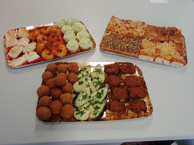 Trois plateaux apéritifs.
