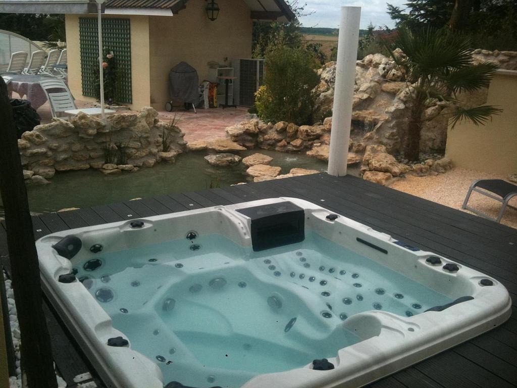 Spa extérieur terrasse