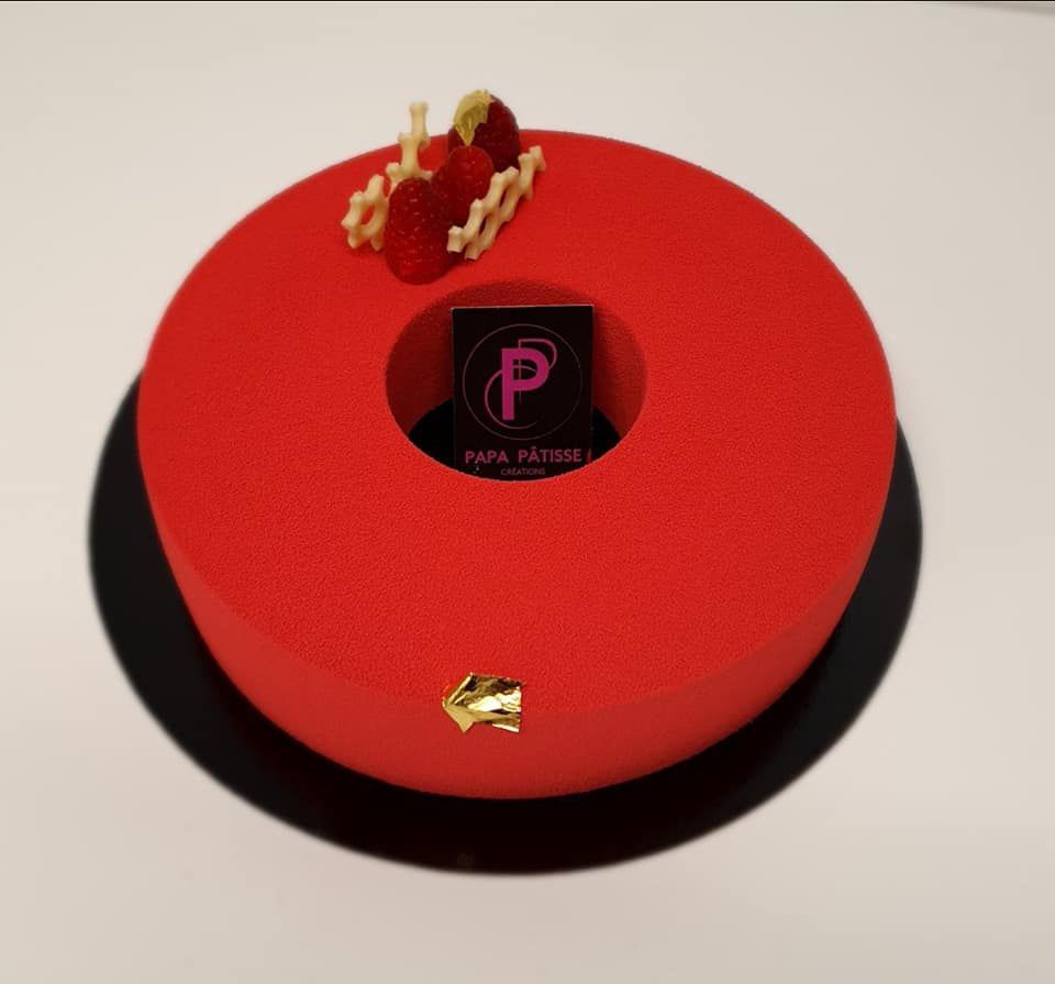création pâtissière à la fraise