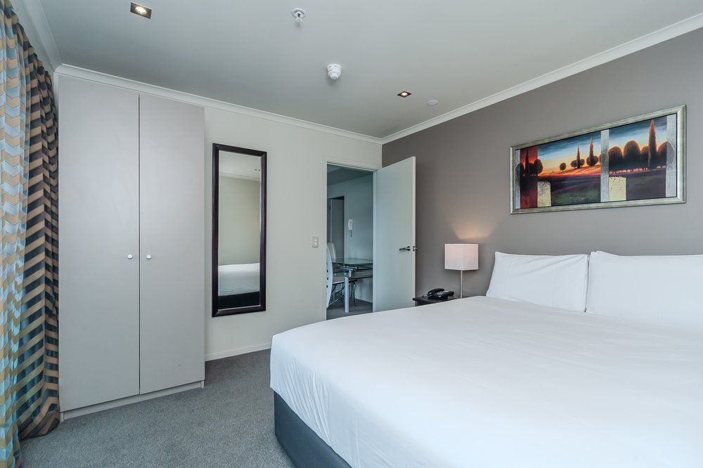70 Tory - 1 Bedroom Bed
