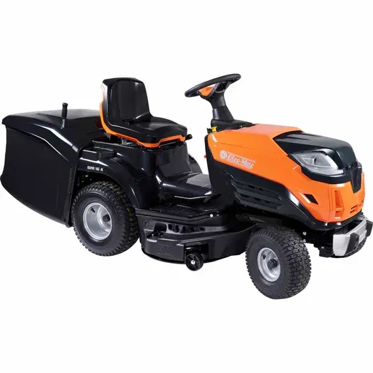 Une voiture tondeuse orange
