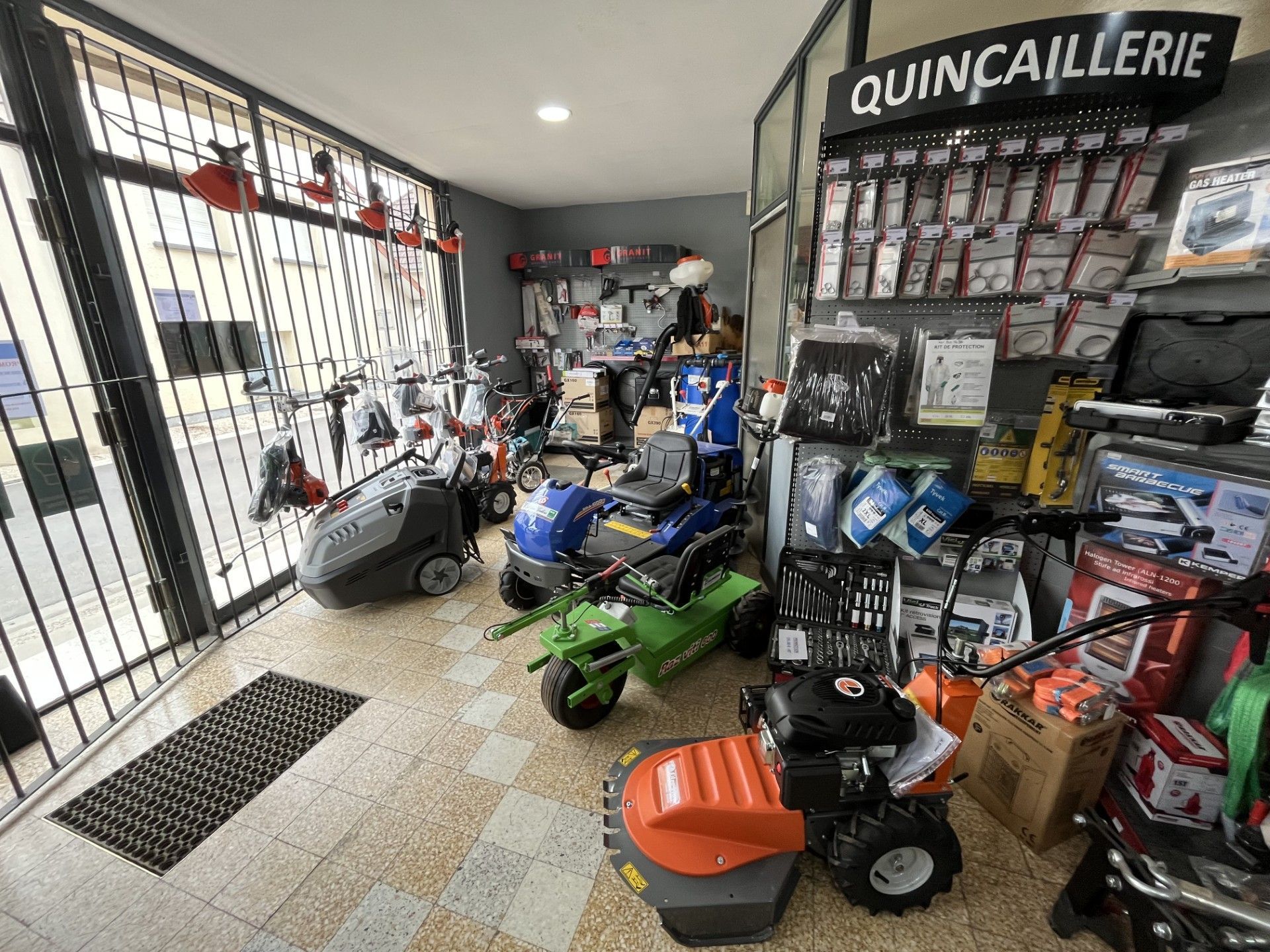 Un magasin de pièces détachées