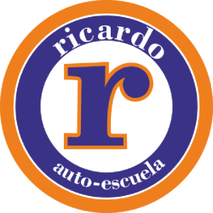 Logotipo para "Ricardo auto-escuela", con un dise&ntilde;o circular de color naranja y azul que presenta una "r" grande de color naranja.