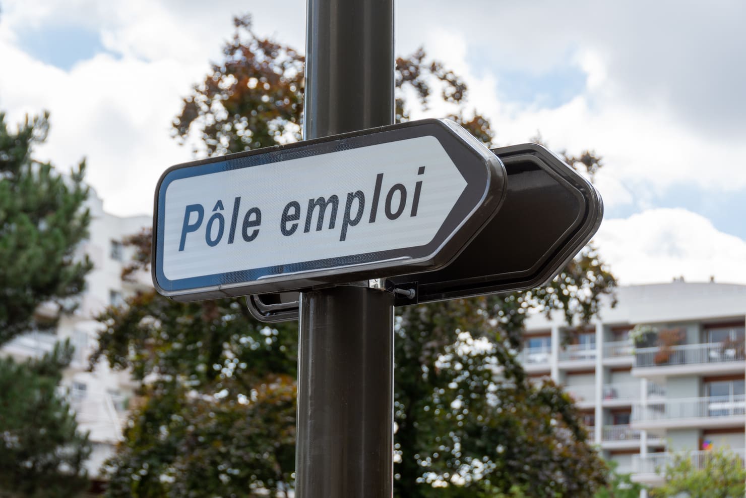 Panneau vers Pôle emploi