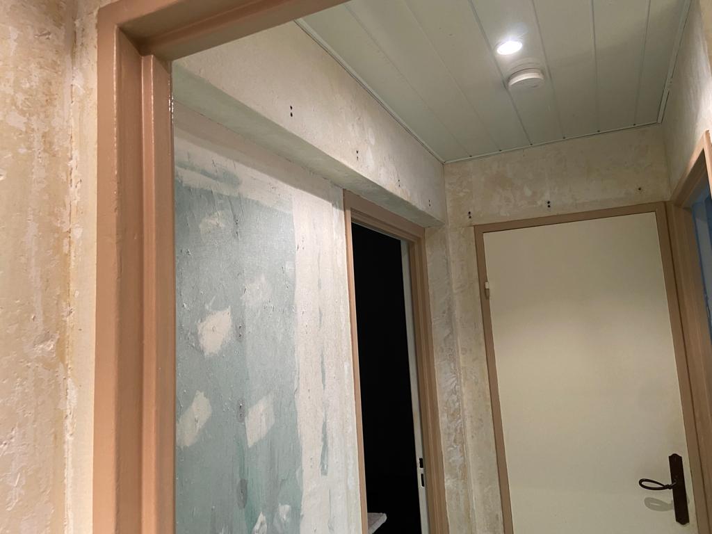 Rebouchage avant mise en peinture