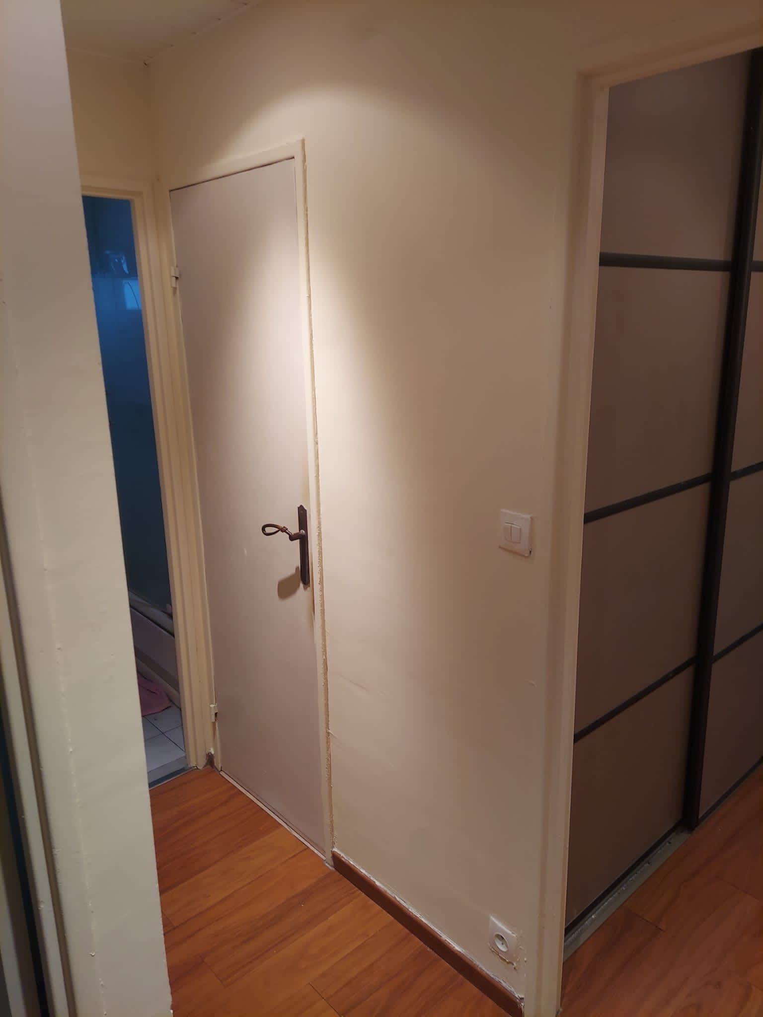 couloir avant mise en peinture
