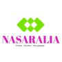 Logo avec des formes de diamants imbriqu&eacute;es vert citron au-dessus du texte violet &laquo;NASARALIA&raquo;