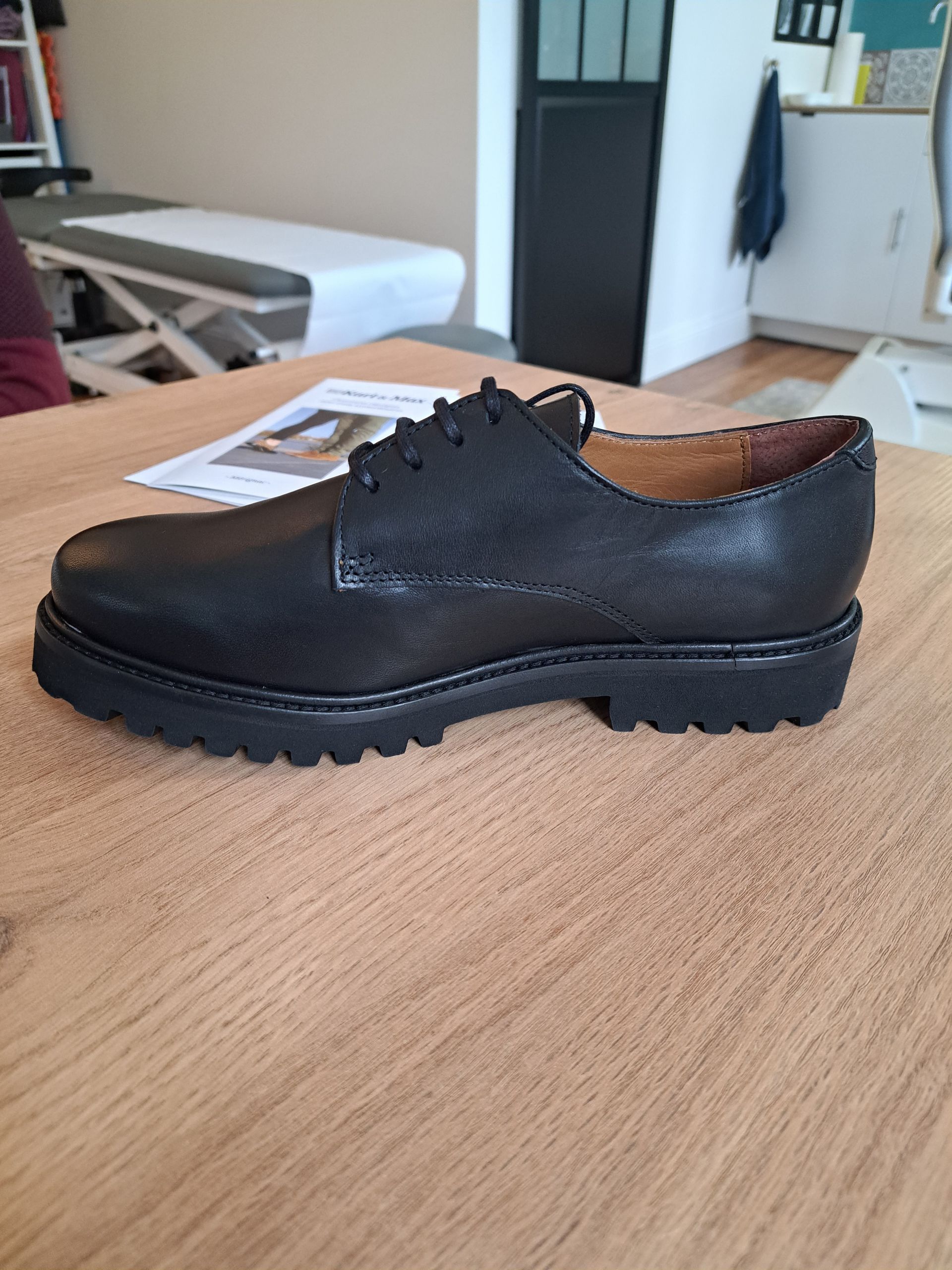 Chaussure de ville avec semelle personnalisée