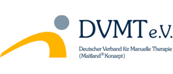 Ein Logo für dvmt ev mit einem gelben Pfeil