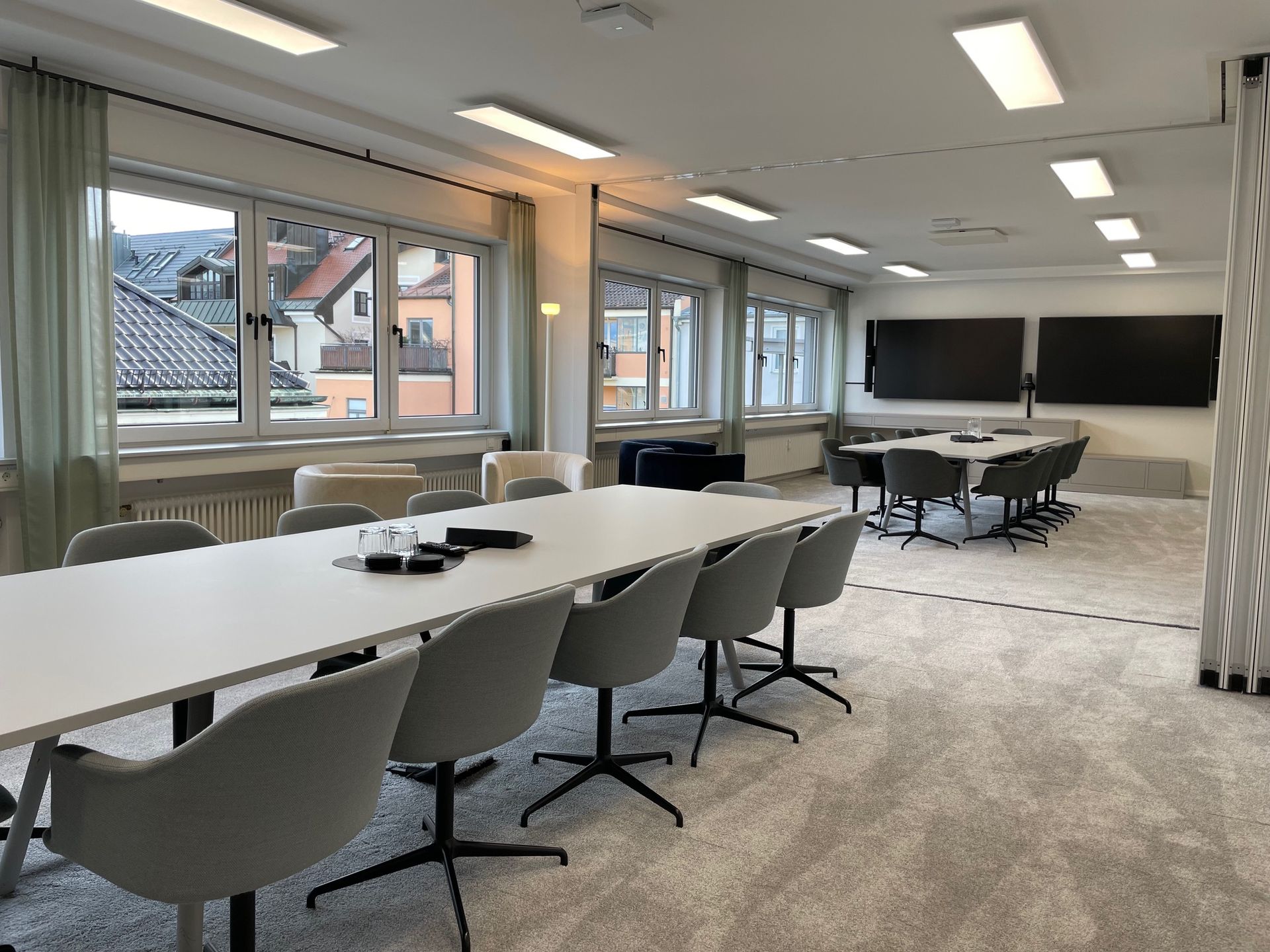 Foto | modernes Büro mit Holzdetails