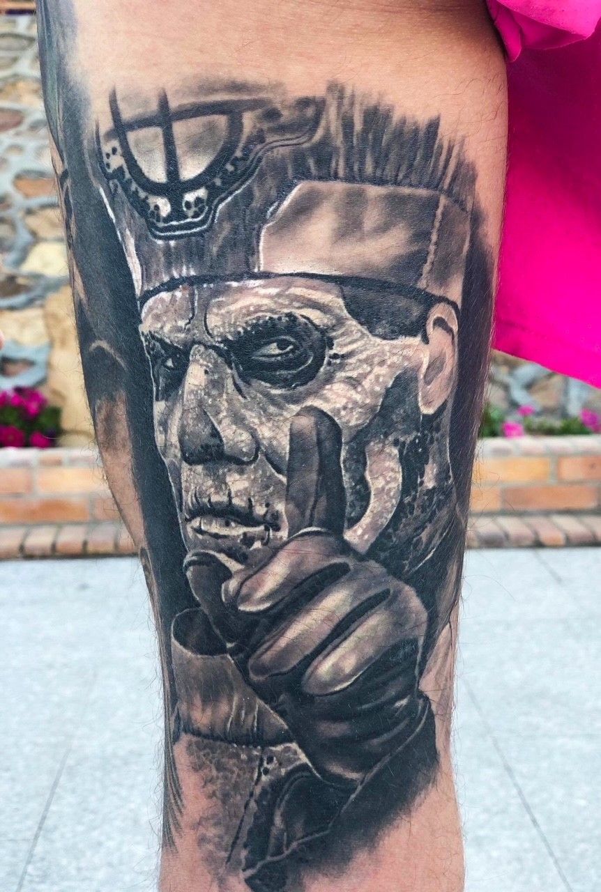 Tattoo Galerie - Art and Tattoo Basel - Basel