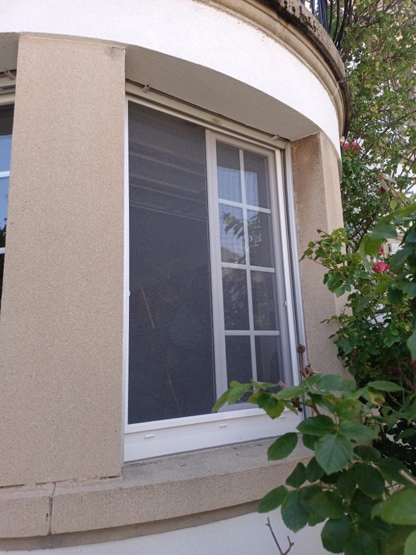 Porte alu blanche