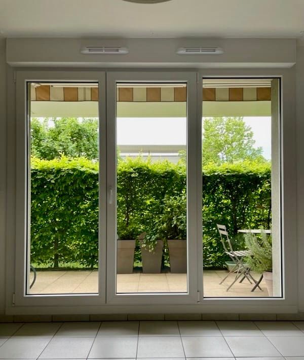 Porte alu blanche
