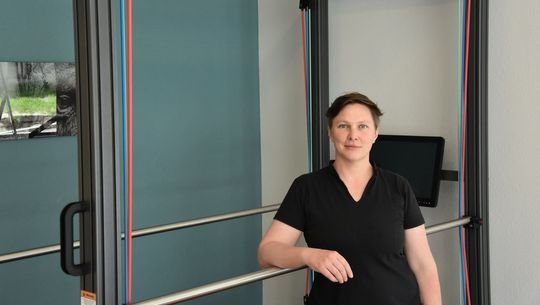 Therapeutin Joan Ravenshorst | Physiotherapie Fee | Therapie, Massage, Training | Saas-Fee