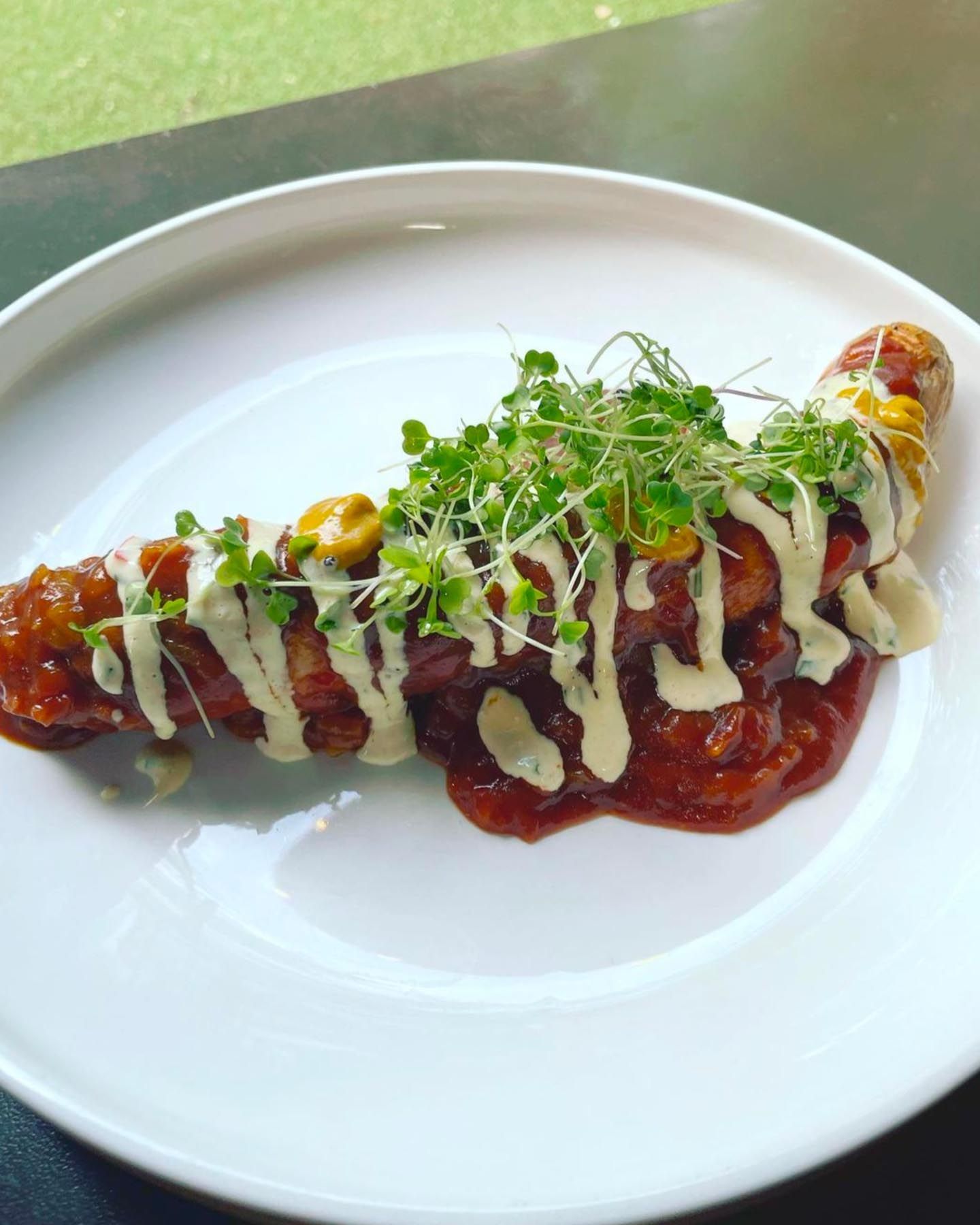Currywurst mit Senfkresse | Kresse & Microgreens