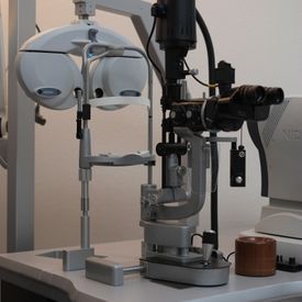 Spaltlampe - Augenarztpraxis am Stampfenbachplatz - Zürich