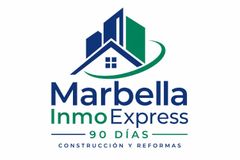 Marbella InmoExpress logo with blue and green house icon, “90 Días” and “Construcción y Reformas” text
