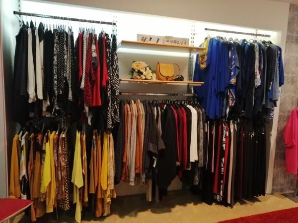 Kleidungsstücke für Frauen