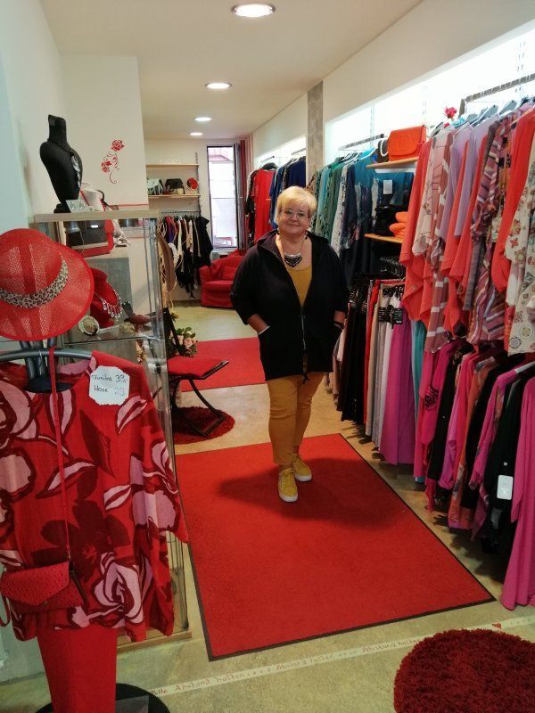 Kleidungsstücke für Frauen