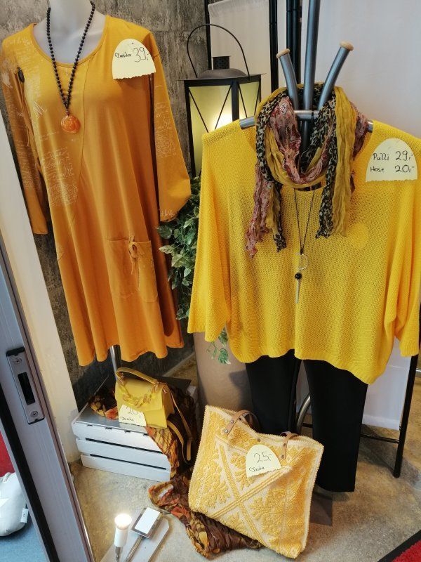 Kleidungsstücke für Frauen