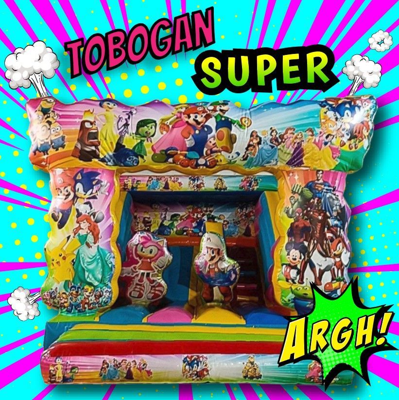 Un castillo inflable de colores brillantes con personajes populares de dibujos animados como Mario, Sonic y princesas de Disney. Tiene escrito 