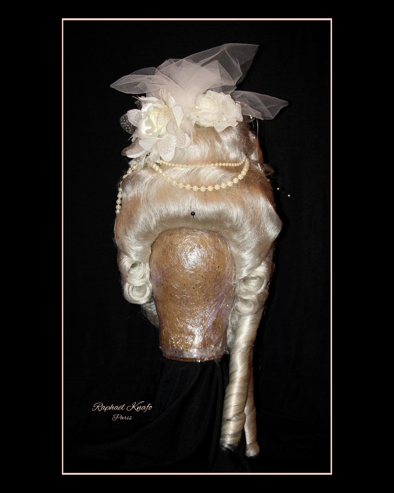 Perruque de spectable de face