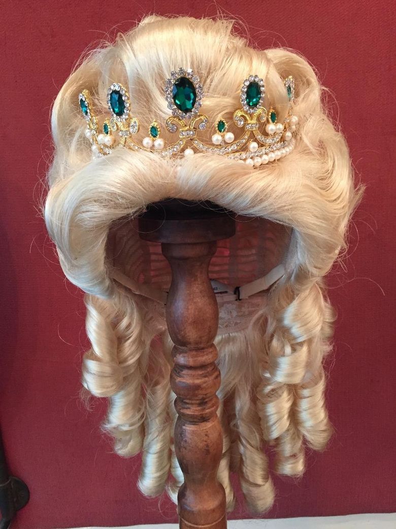 Perruque blonde bouclée avec diadème