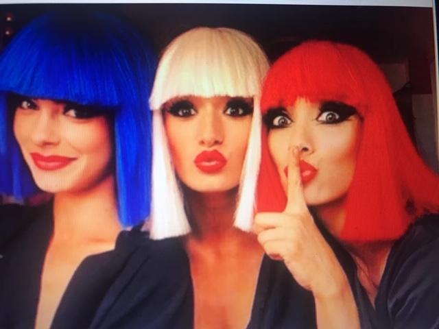 Perruques aux couleurs de la France