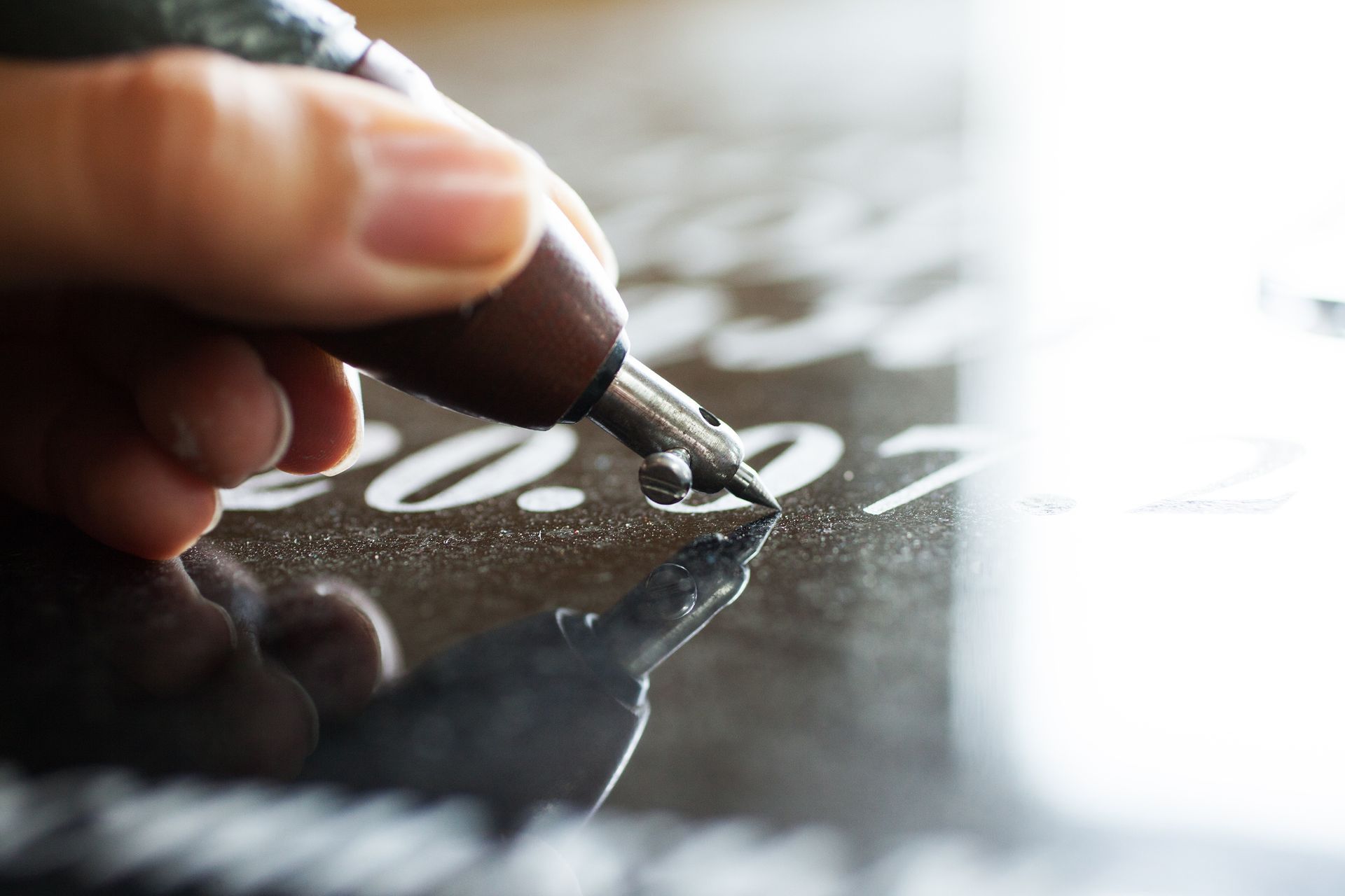 Gravure d'une pierre tombale