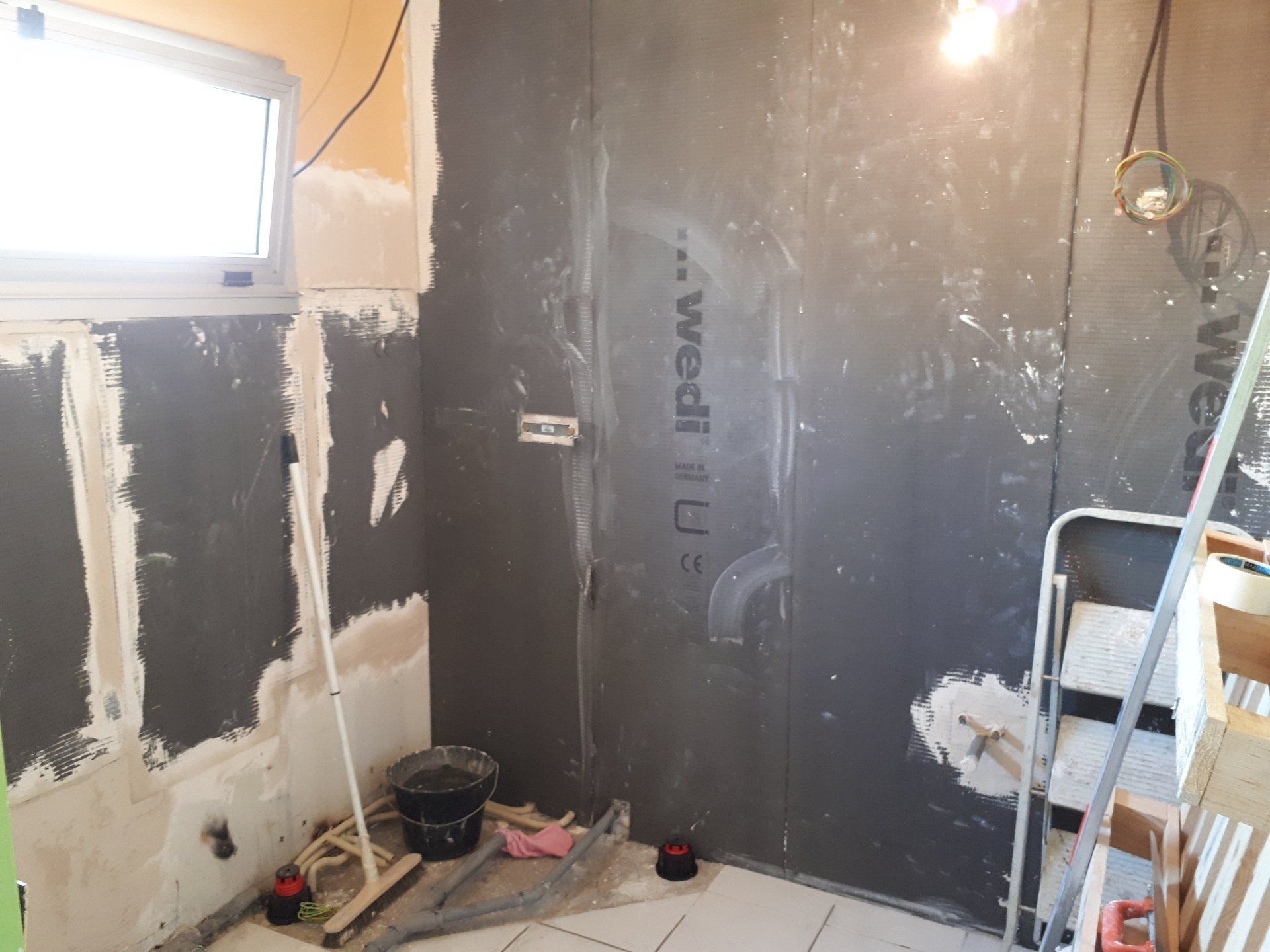 Salle de bains en travaux