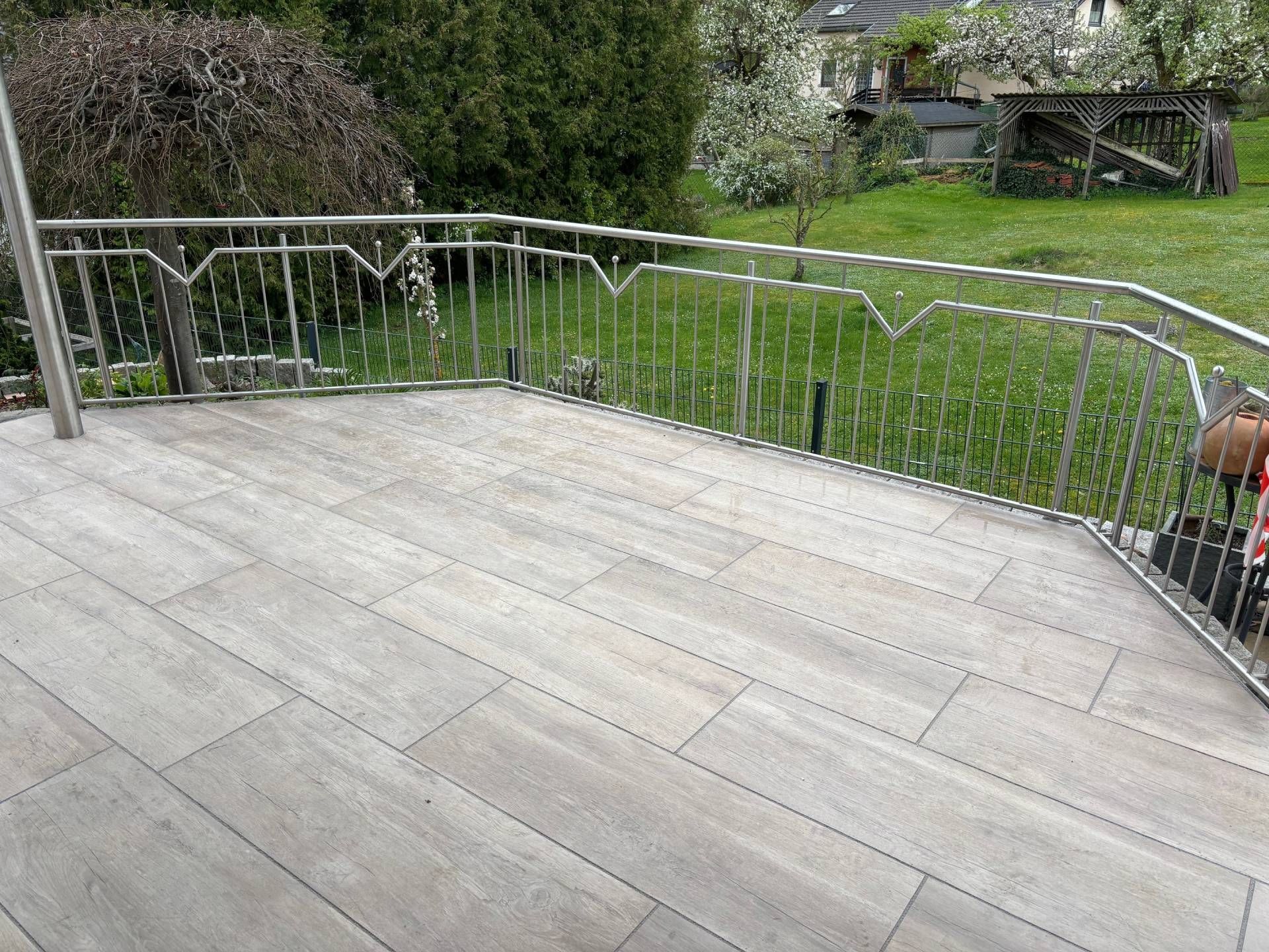Terassenfliese