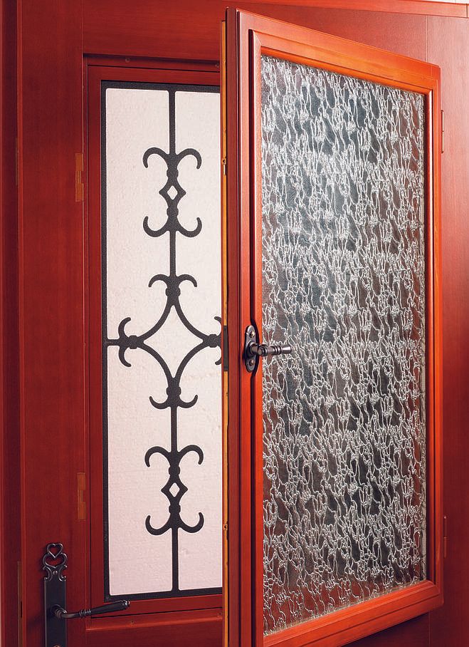 chassis-ouvrant-bois-grille-sphinx-vitrage-delta-clair - Copie