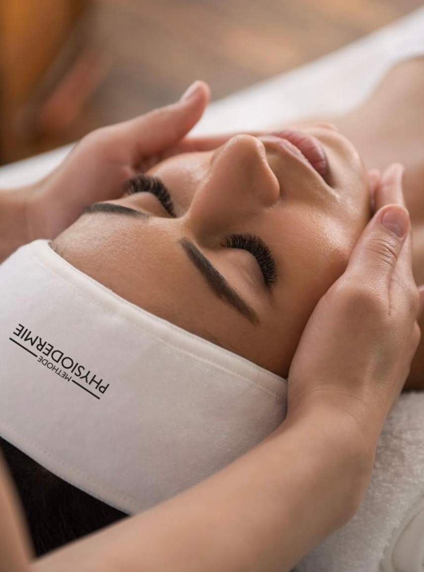 Photo qui représente des soins du visage