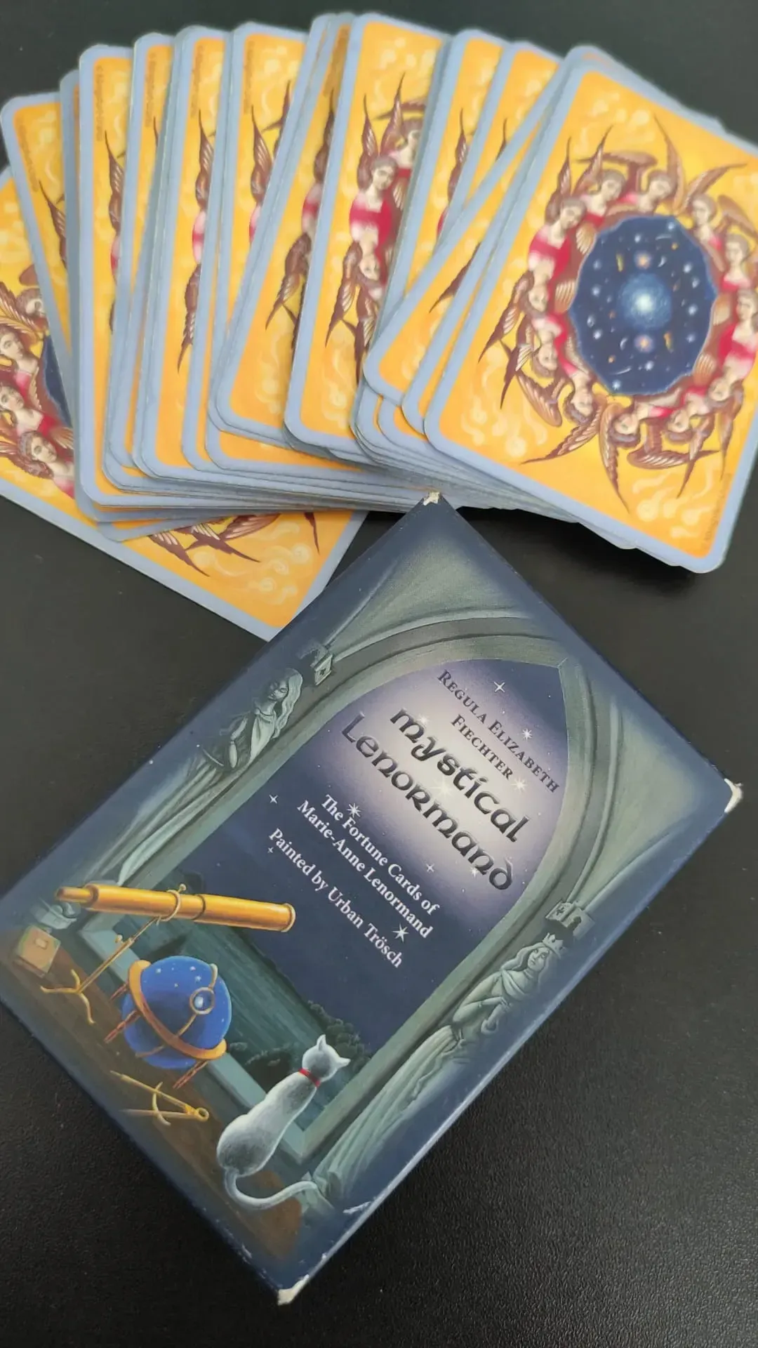 Baraja de or&aacute;culo.