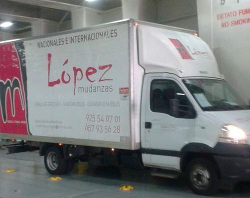 White moving truck with