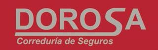 El logotipo de la correduría de seguros DOROSA en blanco sobre fondo rojo. El texto 