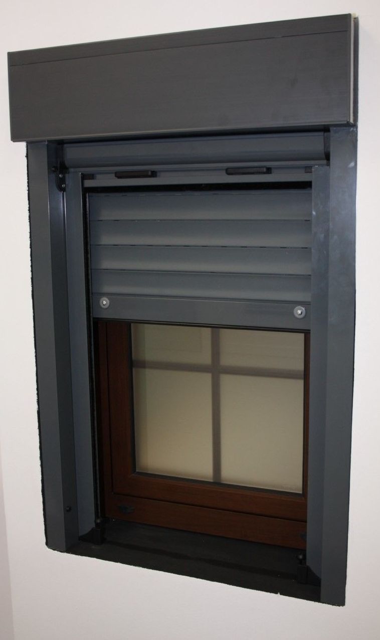 Reparación de persianas de aluminio y ventanas en Massanassa