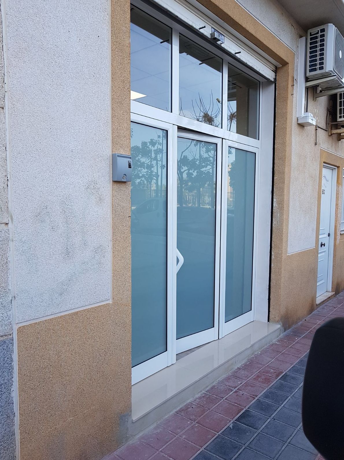 Persianas graduables en Puzol para un mayor ahorro energético