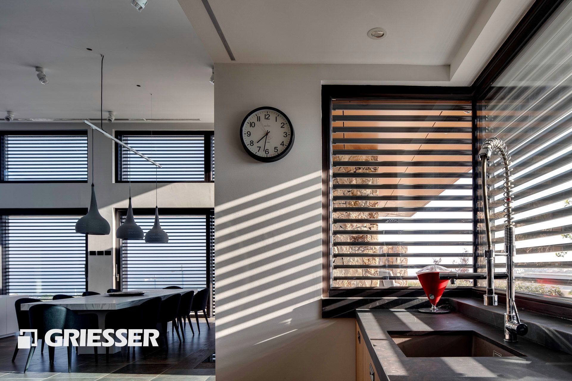 Persianas graduables en La Eliana adaptada a tus necesidades