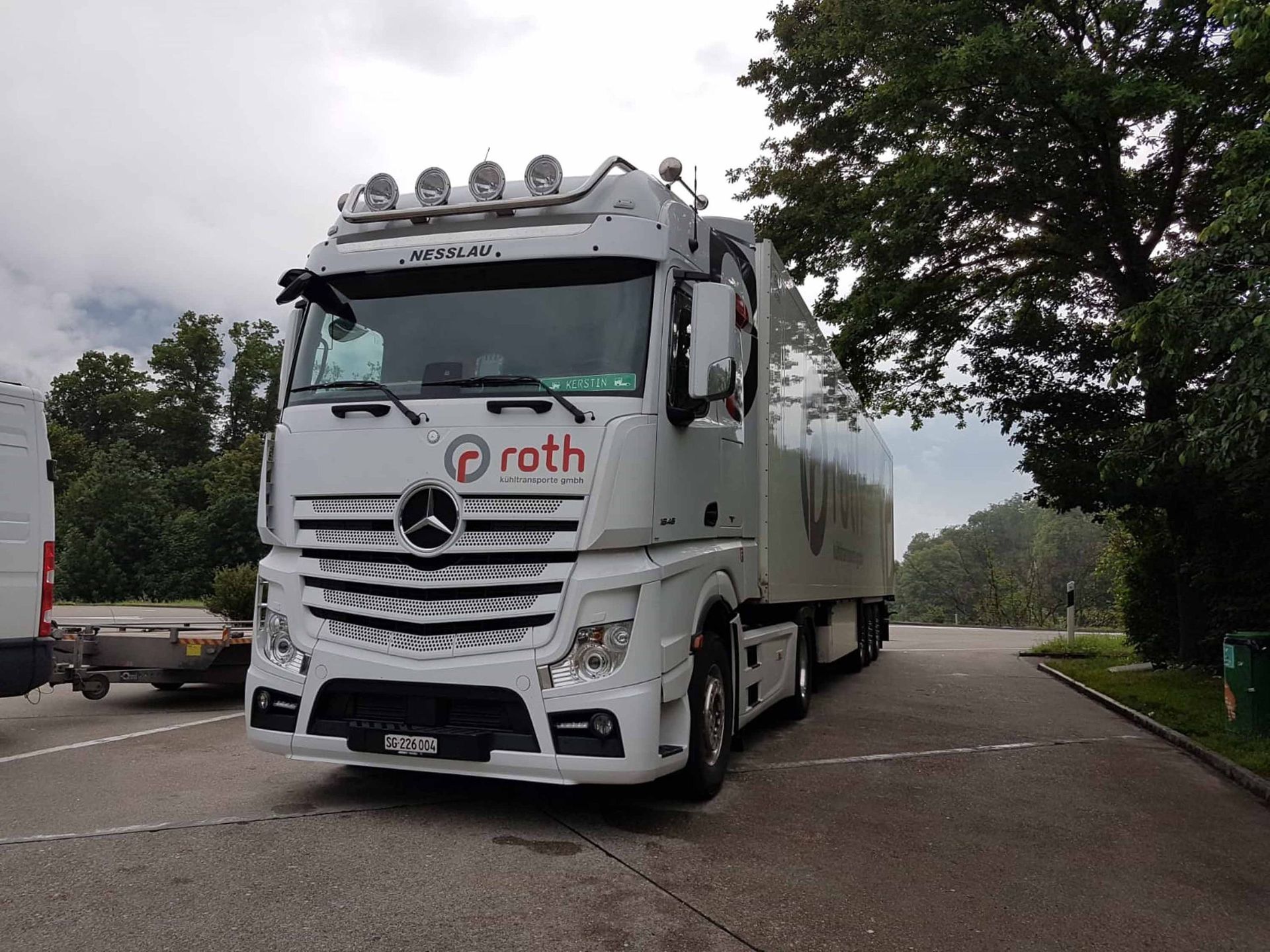 Fahrzeug- Roth Kühltransporte GmbH 1