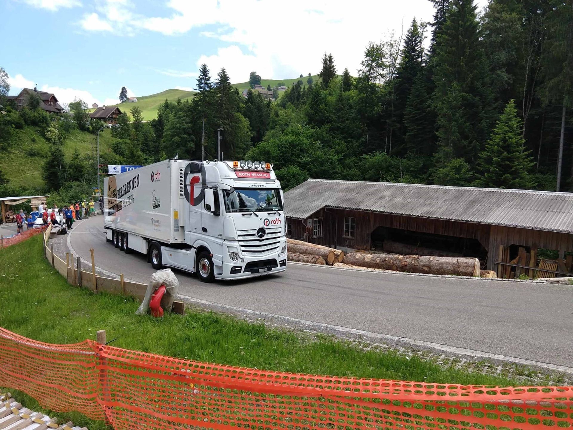 Fahrzeug- Roth Kühltransporte GmbH 5