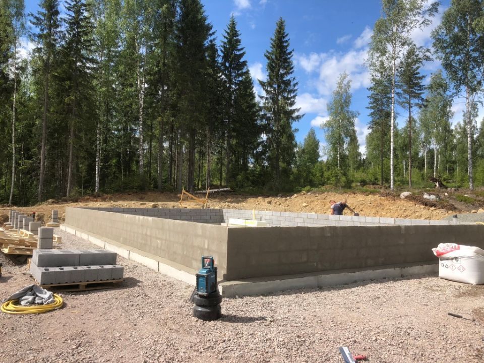 Akaan TH-Monirakennus Oy