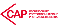 CAP-Logo mit rotem Winkel und den Worten „Rechtsschutz, Protection juridique, Protezione giuridica“