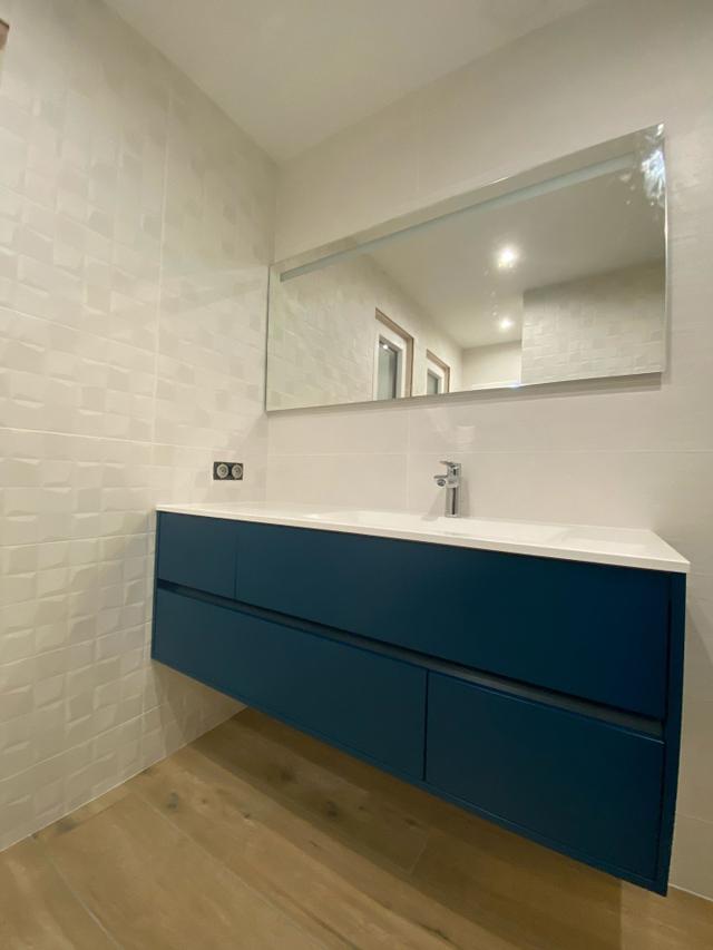 Meuble de salle de bains