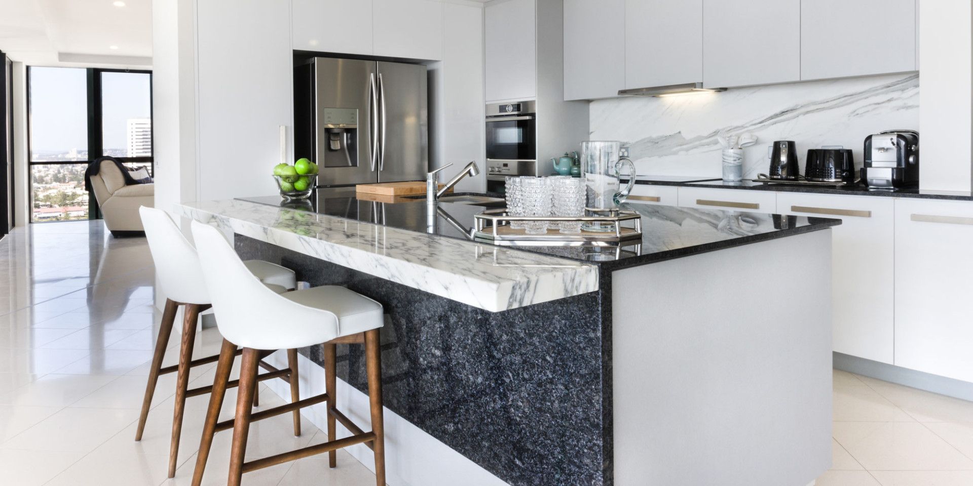 Küche Natursteinarbeitsplatte