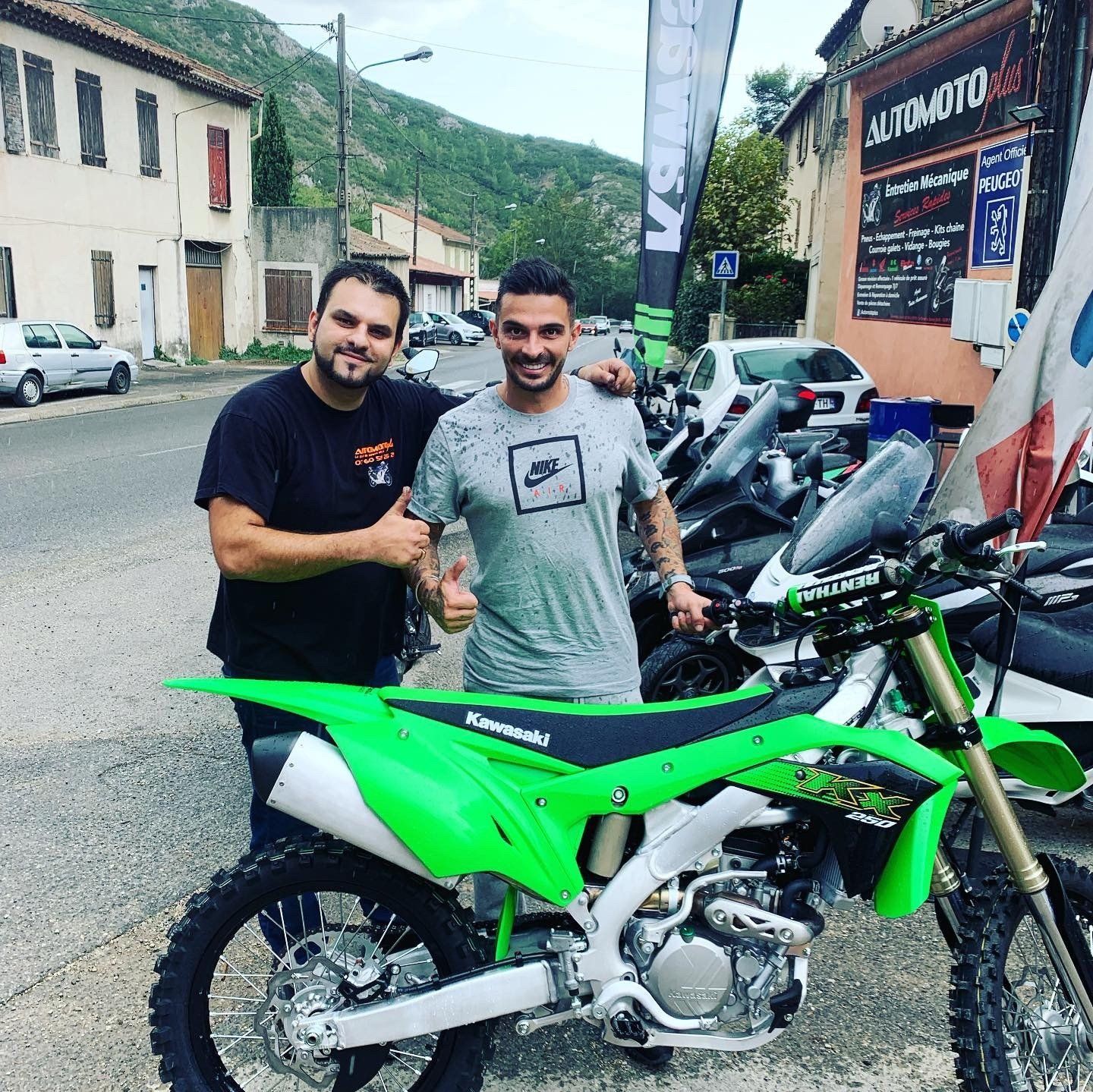 Le patron et Julien Tanti