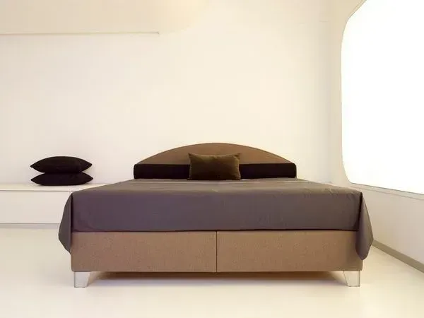 Schlafraum Preisendörfer – Bett mit Zensleep®-Matratze