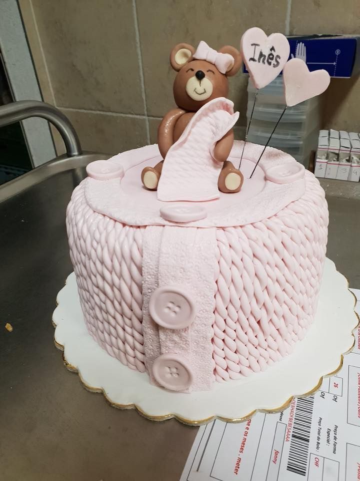 Gâteau d'anniversaire décoré enfant - Bessa