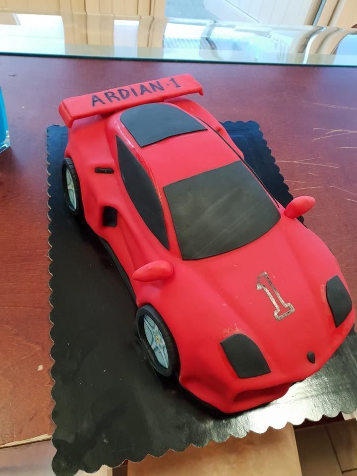 Gâteau d'anniversaire décoré enfant - Bessa